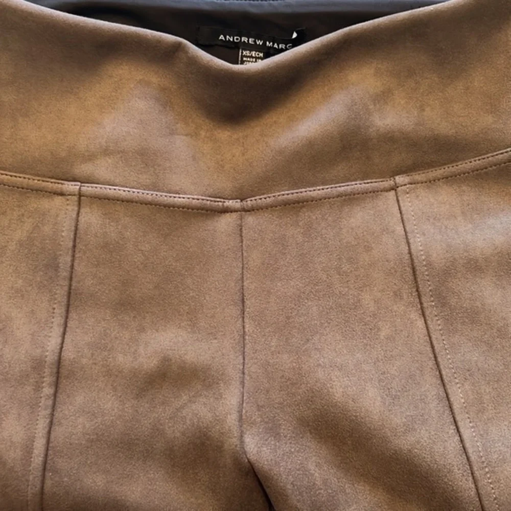 Andrew Marc super soft faux suede pull on pants